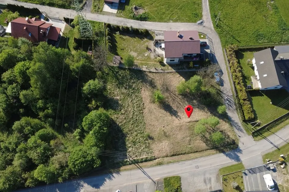 Dzialka – Strumień