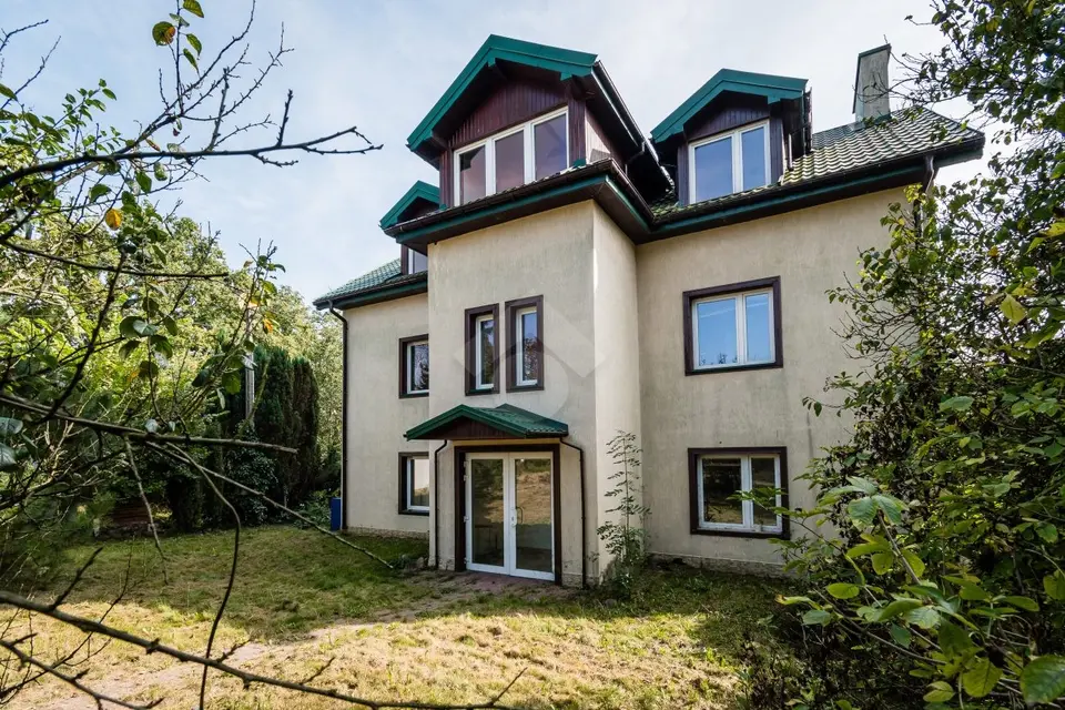 Budynek usługowo-mieszkalny – Gmina Liszki – Rączna – 330 m2