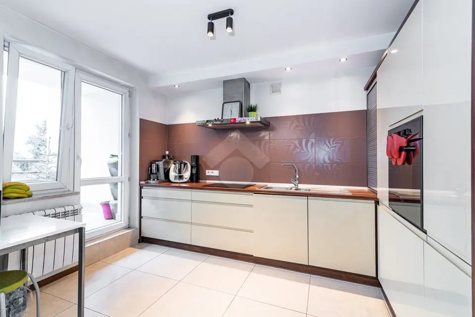 Lipska | 4 pokoje | 85 m² | 2 piętro | duża piwnica – Kraków