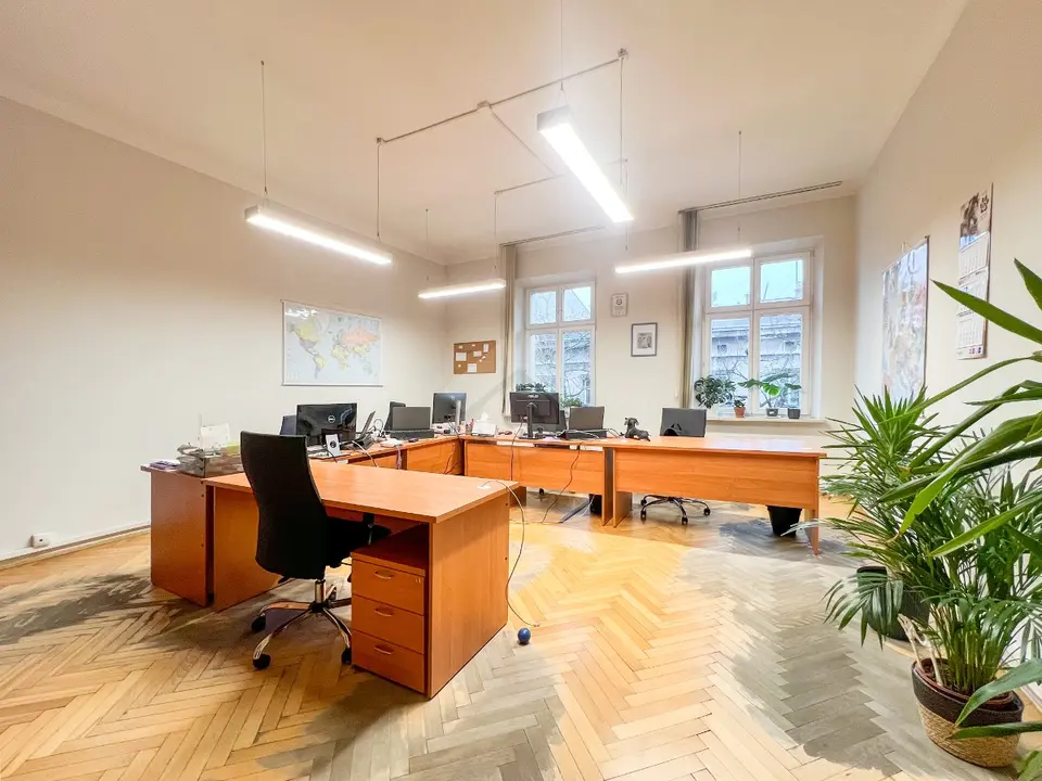 4-pokojowy lokal na wynajem w Centrum - 100 m2 - ul. Szlak – Kraków