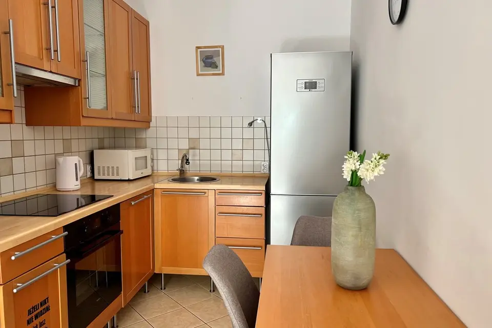 Na wynajem mieszkanie ul.Milczańska w Poznaniu , umeblowane , dwa pokoje z balkonem. – Poznań