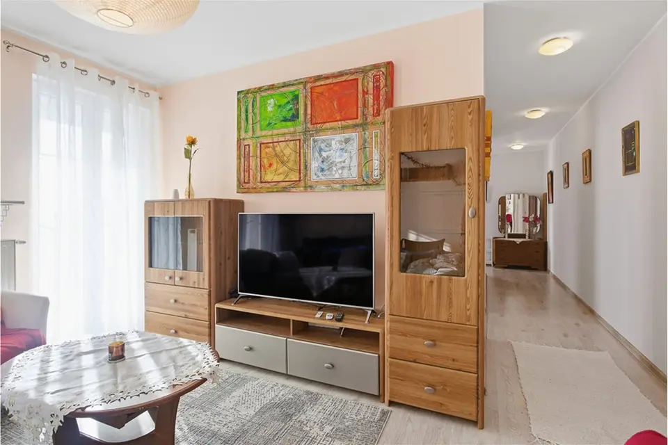 Przestronne, rozkładowe mieszkanie o powierzchni 72,83 m², usytuowane na 3. – Łódź