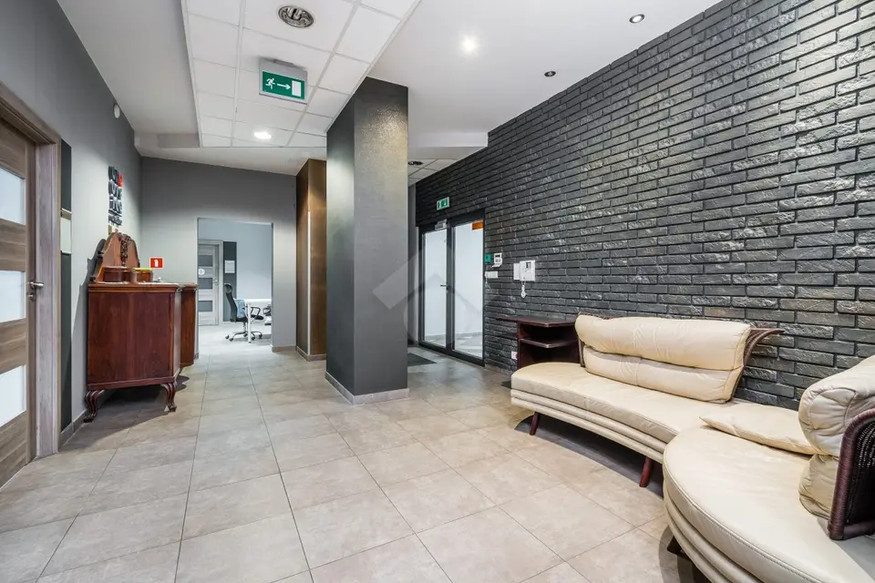 Kraków – 454 m² powierzchni biurowej | 11 pokoi