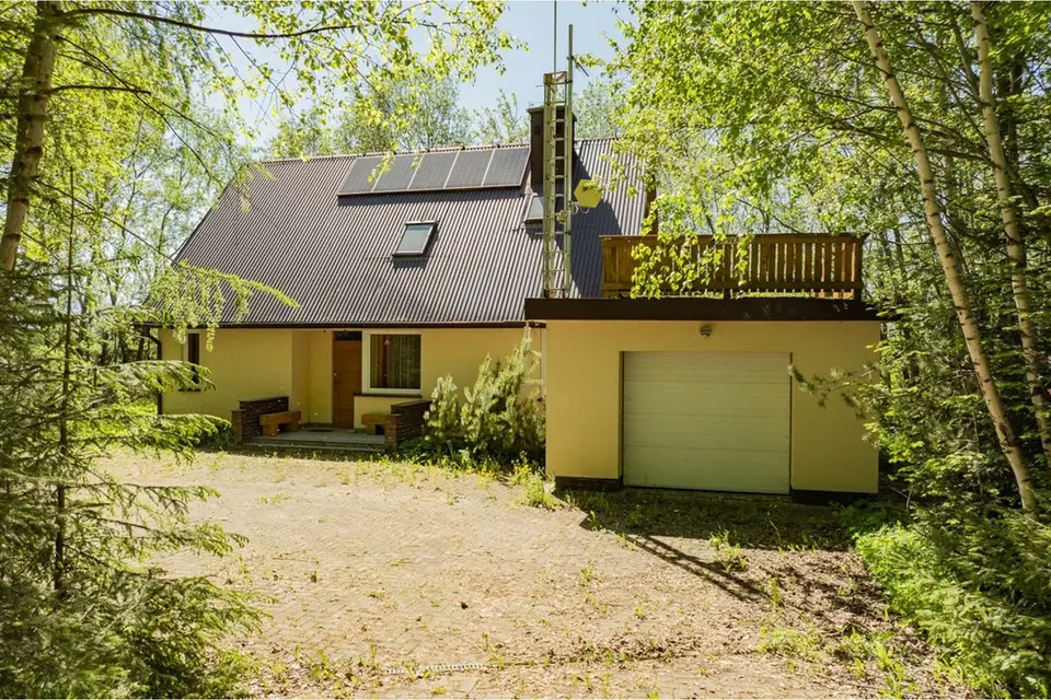 DOM Z POTENCJAŁEM | 5 POKOI | DZIAŁKA 3683 m² | FOTOWOLTAIKA | GROŃ, GM.