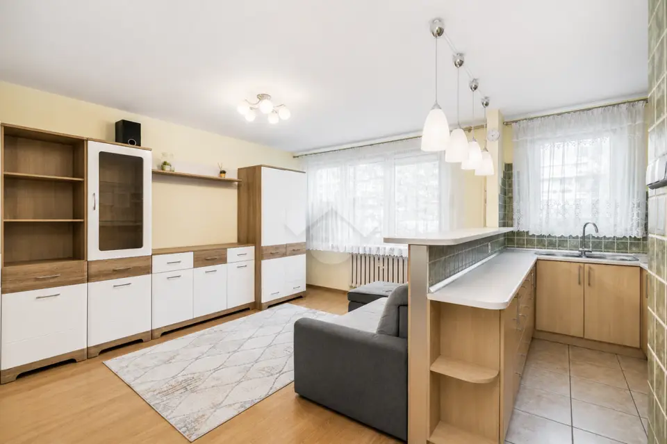 3 pokoje | aneks kuchenny | loggia | piwnica – Kraków